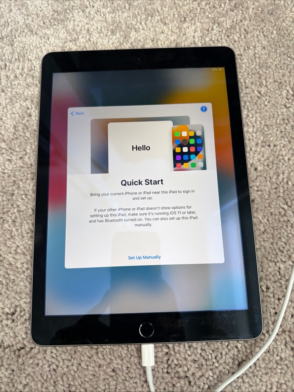 Apple iPad Air A1566 Wi‑Fi tablet - works well but battery drains quickly